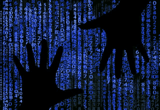 ISO 27001 zawiera wytyczne dotyczące szacowania i postępowania z ryzykiem bezpieczeństwa danych.